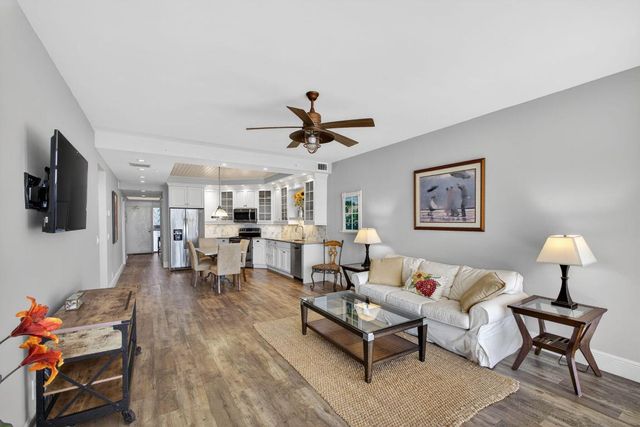 11370 Twelve Oaks Way 417, North Palm Beach, FL 33408