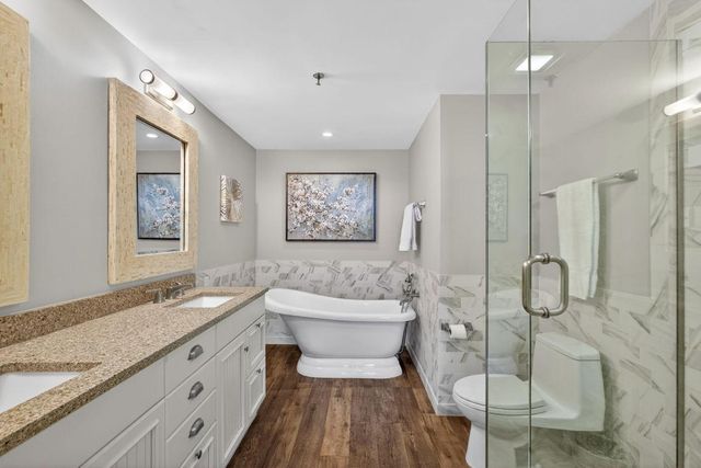 11370 Twelve Oaks Way 417, North Palm Beach, FL 33408