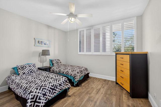 11370 Twelve Oaks Way 417, North Palm Beach, FL 33408