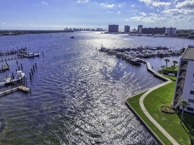 11370 Twelve Oaks Way 417, North Palm Beach, FL 33408