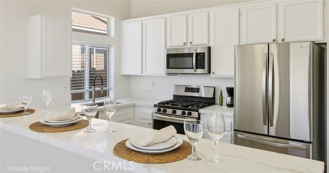 8054 Los Sabalos Street, San Diego, CA 92126