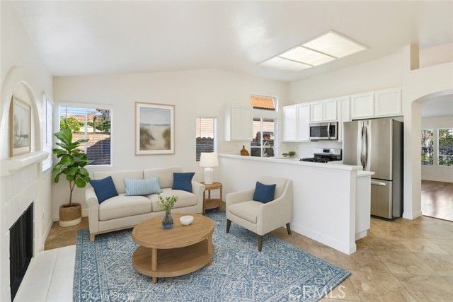 8054 Los Sabalos Street, San Diego, CA 92126