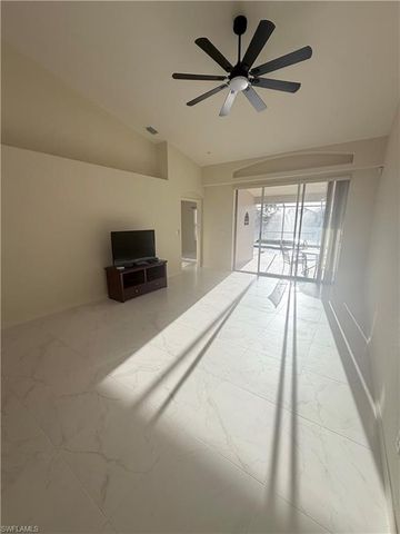 8220 Ibis Cove CIR B216, Naples, FL 34119