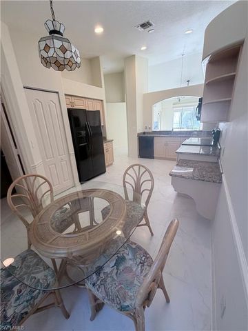 8220 Ibis Cove CIR B216, Naples, FL 34119