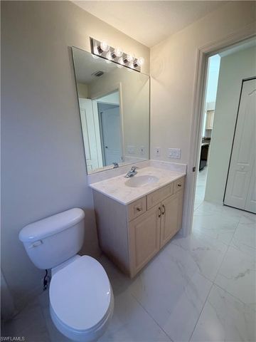 8220 Ibis Cove CIR B216, Naples, FL 34119