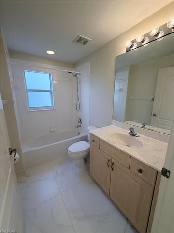 8220 Ibis Cove CIR B216, Naples, FL 34119