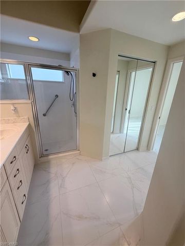 8220 Ibis Cove CIR B216, Naples, FL 34119