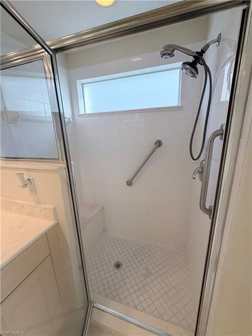 8220 Ibis Cove CIR B216, Naples, FL 34119