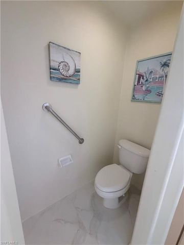 8220 Ibis Cove CIR B216, Naples, FL 34119