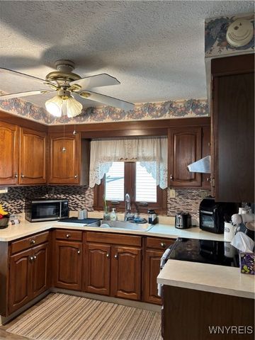 68 Oak Street, Batavia City, NY 14020