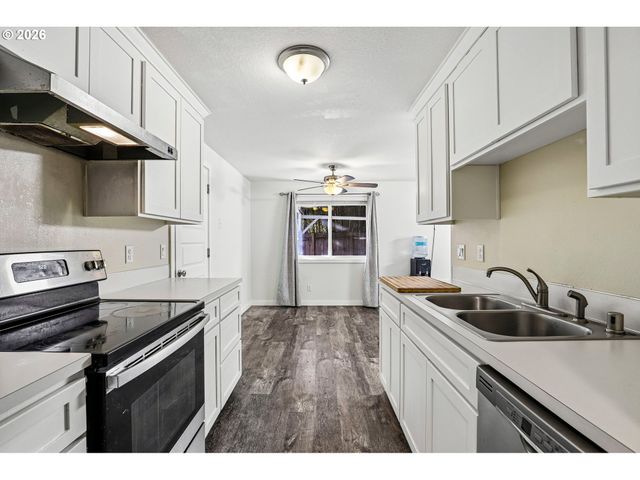 1218 Se Park Crest Ave, Vancouver, WA 98683