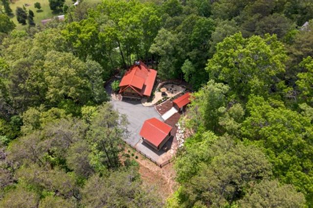 28 Fish Camp Way, Mineral Bluff, GA 30559