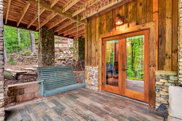 28 Fish Camp Way, Mineral Bluff, GA 30559