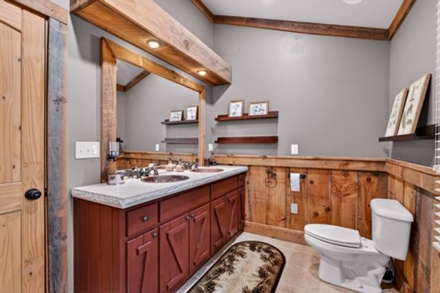 28 Fish Camp Way, Mineral Bluff, GA 30559