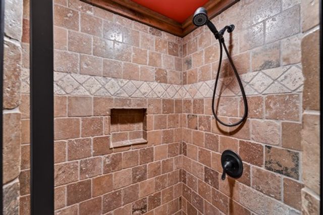 28 Fish Camp Way, Mineral Bluff, GA 30559