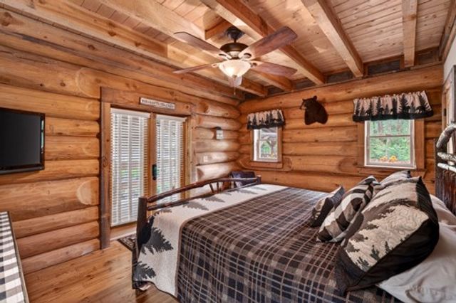 28 Fish Camp Way, Mineral Bluff, GA 30559