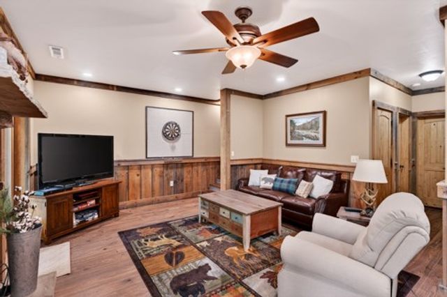 28 Fish Camp Way, Mineral Bluff, GA 30559