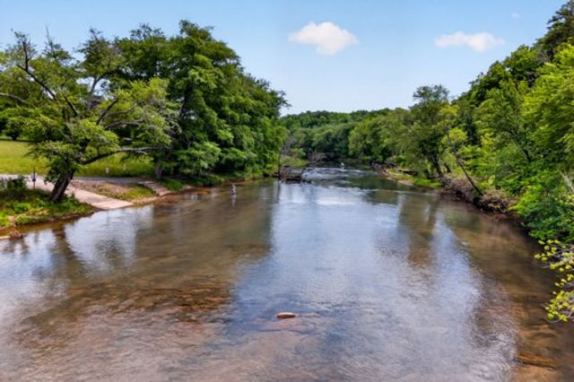 28 Fish Camp Way, Mineral Bluff, GA 30559