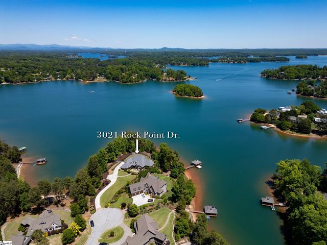 3021 Rock Point Drive Lot 20 Lot 20 The Oaks, Seneca, SC 29672