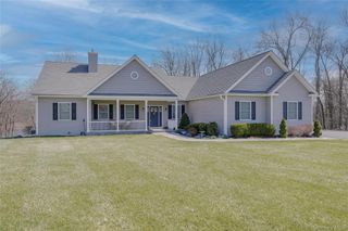 23 Swan Hollow, New Windsor, NY 12553