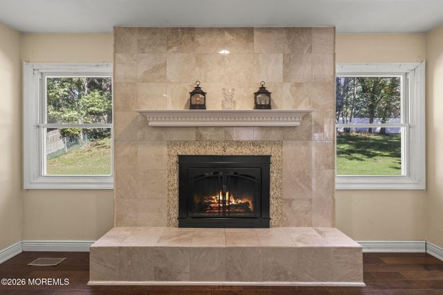 58 Knox Lane, Manalapan, NJ 07726
