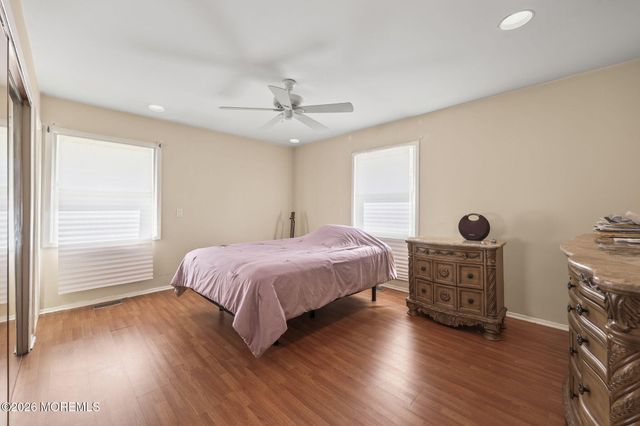 58 Knox Lane, Manalapan, NJ 07726