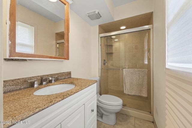 58 Knox Lane, Manalapan, NJ 07726
