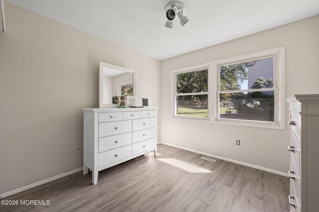 58 Knox Lane, Manalapan, NJ 07726