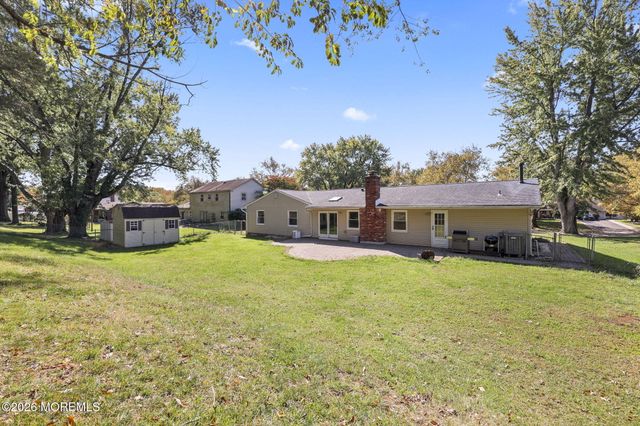 58 Knox Lane, Manalapan, NJ 07726