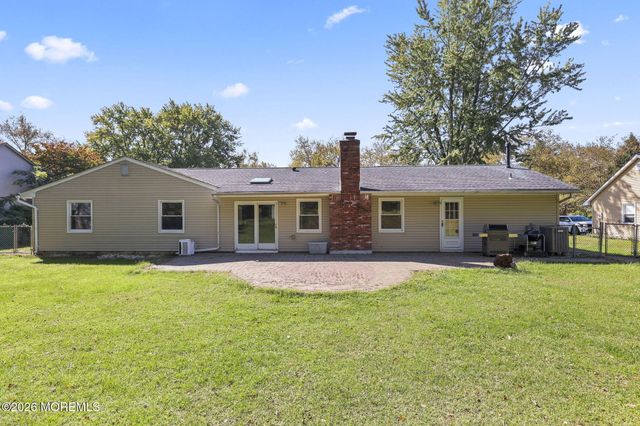 58 Knox Lane, Manalapan, NJ 07726