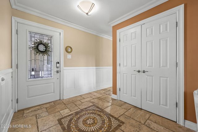 58 Knox Lane, Manalapan, NJ 07726