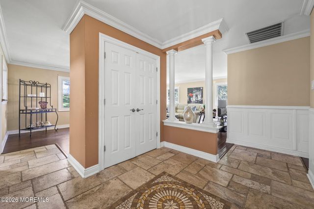 58 Knox Lane, Manalapan, NJ 07726