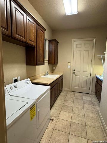 25346 ESTANCIA CIR, San Antonio, TX 78260
