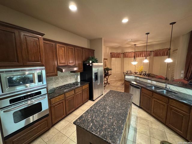 25346 ESTANCIA CIR, San Antonio, TX 78260