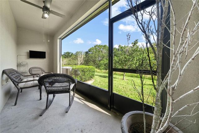 9736 PEMBROOKE PINES DRIVE, Sun City Center, FL 33573