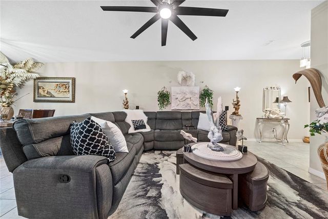 9736 PEMBROOKE PINES DRIVE, Sun City Center, FL 33573