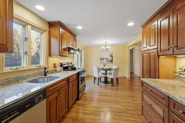 4 Crown Road, Westford, MA 01886