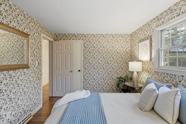 4 Crown Road, Westford, MA 01886