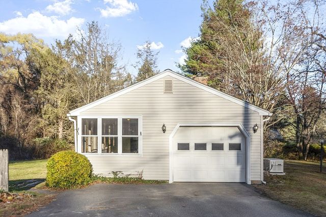 4 Crown Road, Westford, MA 01886