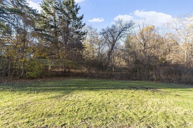 4 Crown Road, Westford, MA 01886