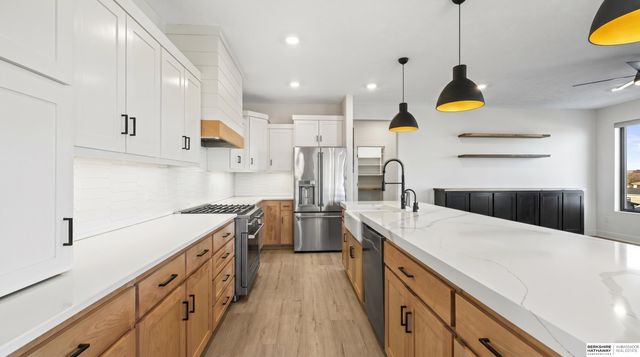 19002 Acorn Drive, Gretna, NE 68028