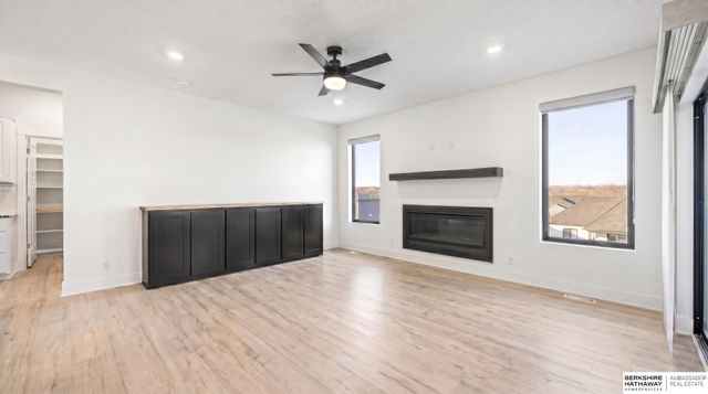 19002 Acorn Drive, Gretna, NE 68028