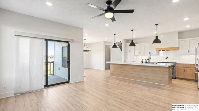 19002 Acorn Drive, Gretna, NE 68028