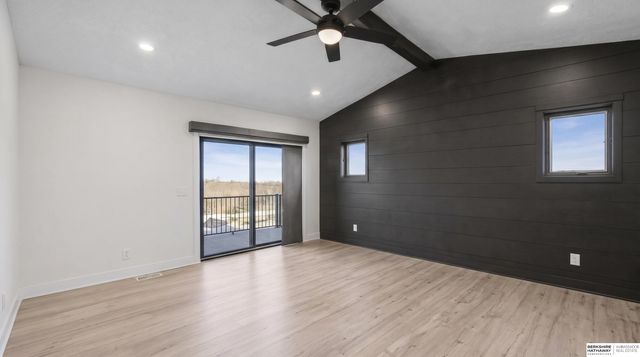19002 Acorn Drive, Gretna, NE 68028
