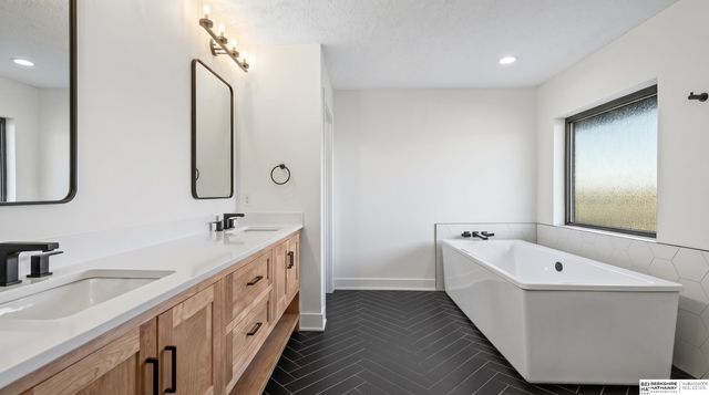 19002 Acorn Drive, Gretna, NE 68028