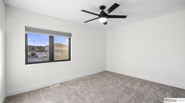 19002 Acorn Drive, Gretna, NE 68028