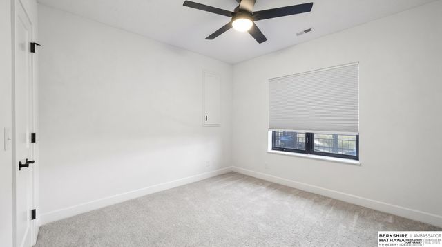 19002 Acorn Drive, Gretna, NE 68028