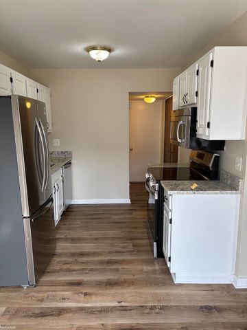 50184 N Horst Court, Chesterfield Twp, MI 48047