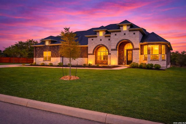 169 Storm Way, Castroville, TX 78009