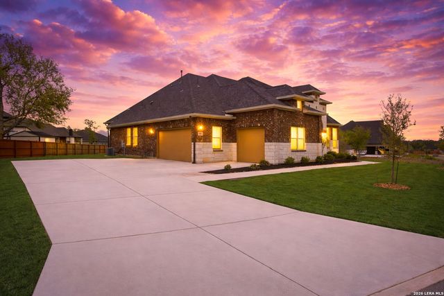 169 Storm Way, Castroville, TX 78009